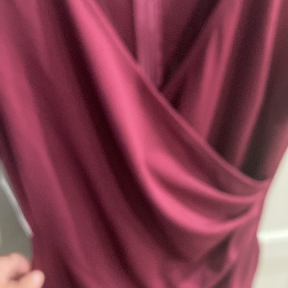 NWT Burgundy flutter sleeves, wrap look dress with v neckline, loose waist small - Picture 8 of 8